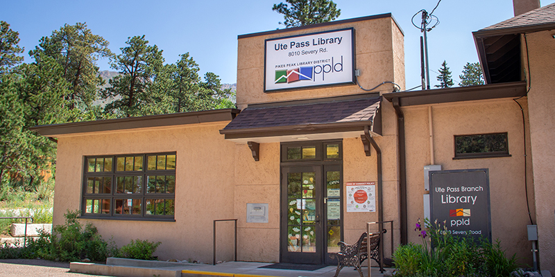 The front of Ute Pass Library.