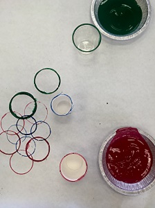 Painting with cups Painting with cups